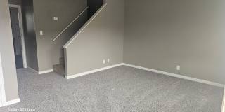 1/2 Off first months rent! 2 Bed/1.5 Bath Townhouse! Water/Garbage Included! Walk to APSU! Gallery 4