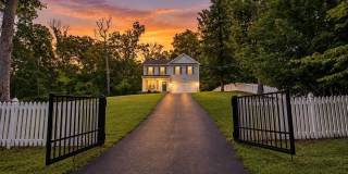 43 TWIN OAKS Drive Gallery 1