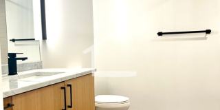 Stunning 2 Bed 2 Bath Gallery 14