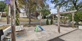 231 Starmond Ave Gallery 30