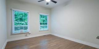3924 Ashford Dunwood Road NE Gallery 23