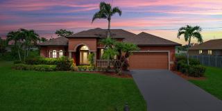 Fully Furnished Heated Pool Home Gallery 14