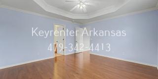 Beautiful 3 Bed, 2 Bath Bentonville Home with Fireplace & Fenced Backyard Gallery 10