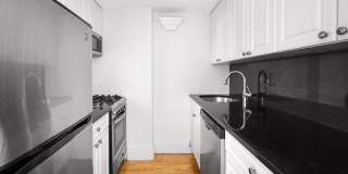 39 W 54th St Gallery 1