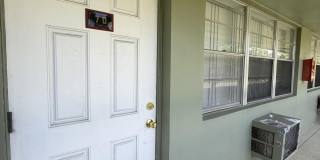 70 Easthampton C Gallery 1