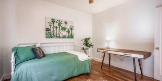 1301 W Glenrosa Avenue Gallery 20