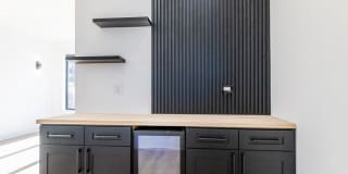 3216 W polk Street Gallery 7