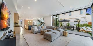 200 N DOHENY Dr Gallery 44