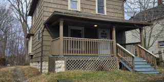 Charming 4-Bedroom Property in Prime Location Gallery 30