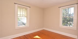 709 1/2 PARK HILL AVENUE Gallery 22