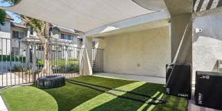 Hensley at Corona Pointe Gallery 33