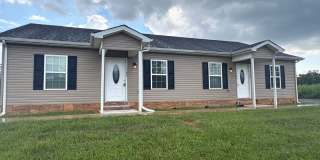 Adorable Townhome Available in Winchester.... Gallery 1