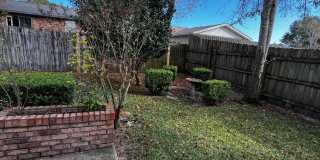 New Listing in Shalimar! Gallery 23