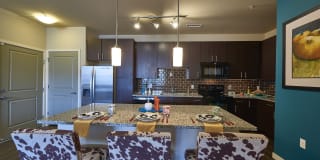 HiLine at Littleton Commons Gallery 2