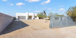 2252 E SOUTH MOUNTAIN Avenue 2252 E SOUTH MOUNTAIN Avenue Gallery 1