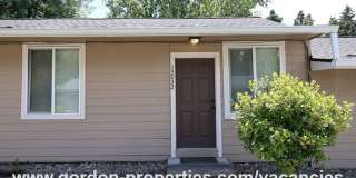 SE Arista Dr - 1 bedroom apartment in Oak Grove with storage unit Gallery 1