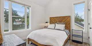 Furnished short term rental home with all utilities included Gallery 14