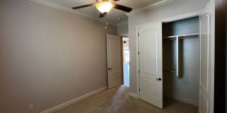 4 Bedroom, 3 Bathroom, Brick Home, Two Car Garage, Fireplace, High Ceilings, Granite Countertops, Fenced in Yard. Custom Built Home, Walkers Lake Subdivision , Triple-Split Floor Plan. Gallery 13