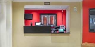 Detroit - Novi - Orchard Hill Place Gallery 25