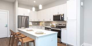 Avalon Carmel Commons Gallery 1