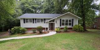 Spacious Living in a Great Location Gallery 1