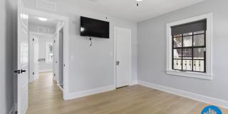 921 W Coral St Gallery 21
