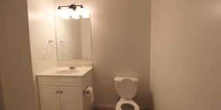 Liberty Square Townhome with Fenced Yard! Gallery 9