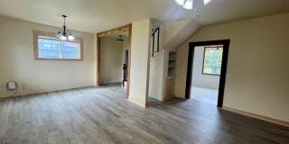 Charming 3-Bedroom Home with Backyard & Patio Gallery 1