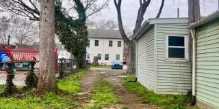3 Bedroom 2 Bath City Home Available Gallery 3