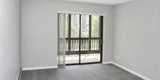 Heather Gardens  55+ Community 2 bedroom 2 bathroom condo! Gallery 3