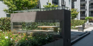 Domain Oakland Gallery 30