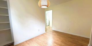 COZY 2/2 SE Townhome with Plank Floors, W/D, Stainless Steel Appliances, Carport, & W/D! Avail NOW for $1495 Gallery 13