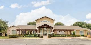 Lakeline Apartments Gallery 2