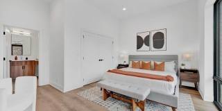 1606 W Hastings Street Gallery 8