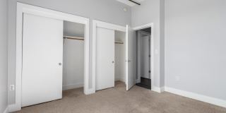1326 N Central Avenue Gallery 22