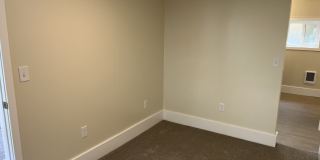 493 Fairview St Gallery 13