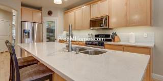 Luxury Four Bedroom Home in King City! Gallery 8