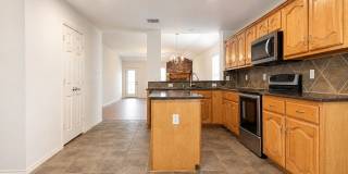 $1,950 3 Bed/2 Bath/2 Garage Ready for Move-in Home in Woodland Creek Gallery 10