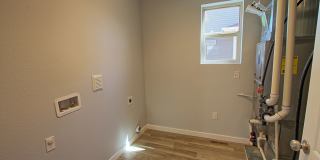 5 bed 3.5 bath home in the Meadows Gallery 9