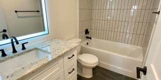 Andrews Court Gallery 81