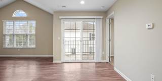 5027 Stratford Pine Lane Gallery 17