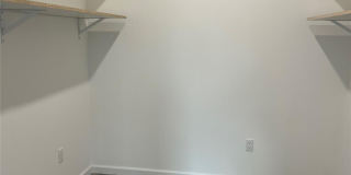 518 Thatford Avenue Gallery 13