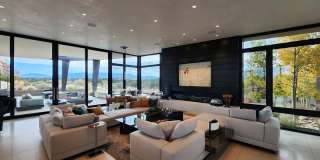 36 Plaza del Centro Gallery 1