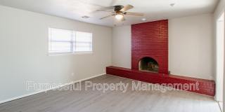 2624 North Markwell Avenue Gallery 2