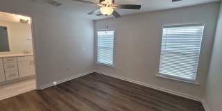 NEWER CONSTRUCTION! Modern NE 3/2.5 w/ Stainless Steel Appliances, Granite Counters, Washer, Dryer, & Resort Style Amenities! Avail JUNE 3rd for $2395/month! Gallery 14