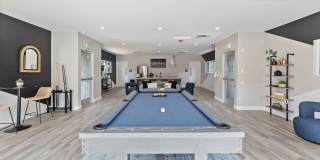 The James Apartments Gallery 78