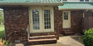 1202 Hamilton Dr. 1202 Hamilton Dr. Gallery 1