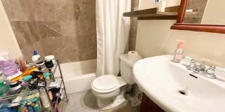 Five bed two bath near NEU... Gallery 17