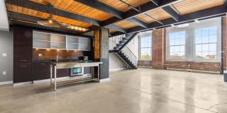 1101 WASHINGTON Avenue Gallery 4