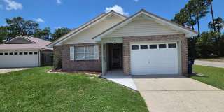 For Lease - 3 BR|2 BA Home, 1 Car Garage, Fenced Gallery 1